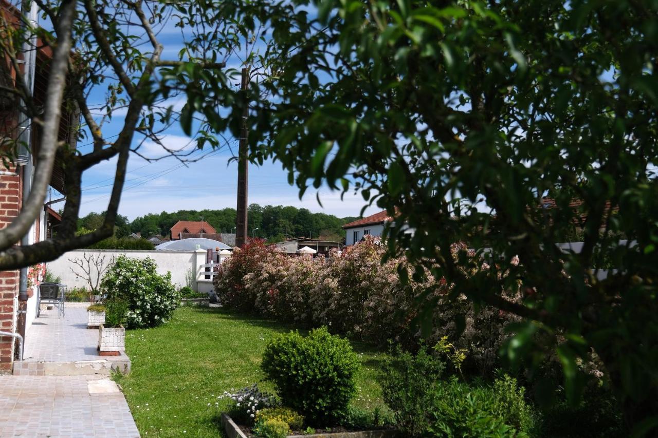 La Maison De Maria Folembray Exterior foto